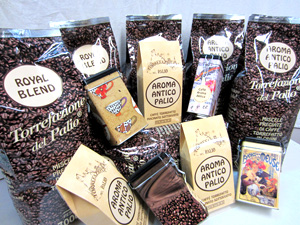 ampia selezione di prodotti di miscele di caffè. caffè in grani, caffè macinato, cialde caffè, capsule caffè